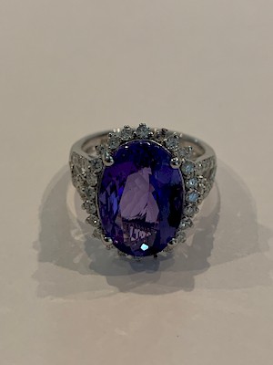 CERTIFIED DIAMOND RING CARTIER TIFFANY VCA  by Allure  Antique Auction Company