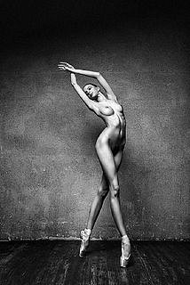 Modern Nude Photography by NY Elizabeth