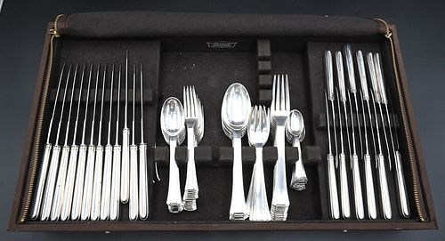 107 Pieces of Emile Puiforcat Silver Flatware Set, to include 12 dinner forks, 12 luncheon knives, 12 fish knives, 12 salad forks, 12 teaspoons, 12 ov