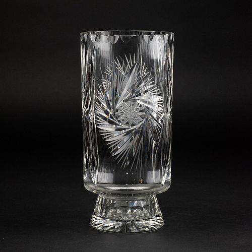 Vintage American Cut Crystal Eleanor Design Vase