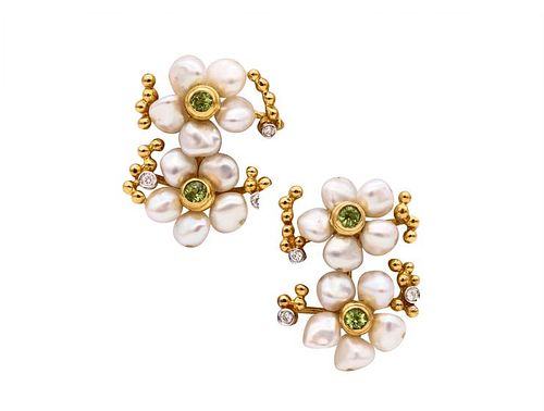 1.10 Ctw in peridot, diamonds & pearls Italian 18k Earrings