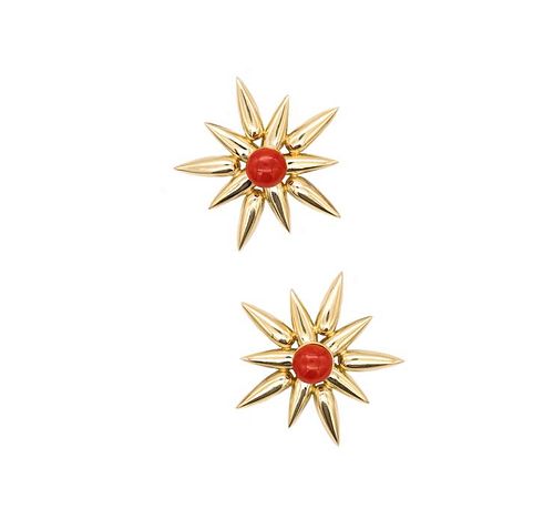 18 kt yellow gold with 15 cts of Ox-Blood Coral Earrings