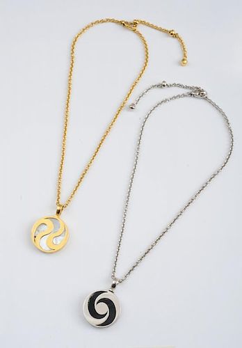 18K GOLD AND MOTHER-OF-PEARL YING-YANG PENDANT AND CHAIN, BULGARI