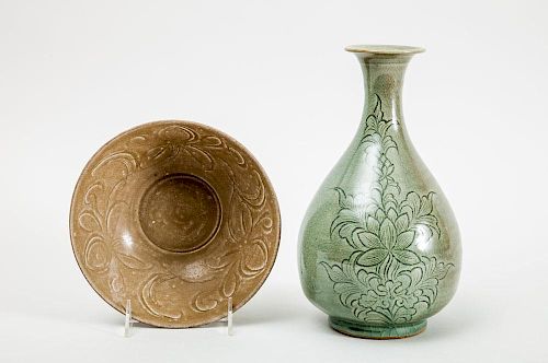 MING STYLE BROWN TO CELADON-GLAZED FOOTED BOWL AND A LATER BOTTLE VASE