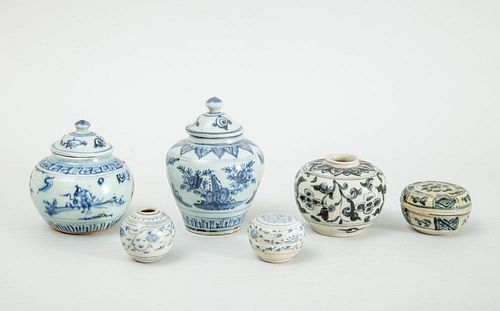 TWO VIETNAMESE BLUE AND WHITE PORCELAIN JARS AND COVERS, TWO SMALL SPHERICAL JARS AND TWO LIDDED POTS