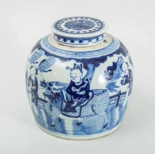 CHINESE BLUE AND WHITE PORCELAIN LARGE JAR AND ASSOCIATED COVER