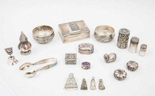 GROUP OF THAI AND OTHER SILVER SMALL ARTICLES