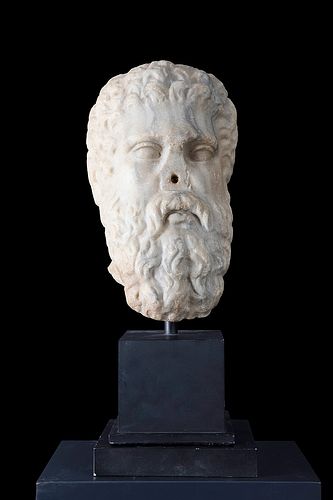 Head of a philosopher. Imperial Rome, 1st century A.D. 
Marble. 
Provenance: Former collection J. Castro, 1930. 
Measures: 32 x 20 cm.