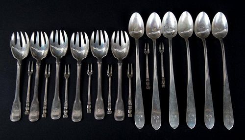 Assorted American sterling silver flatware