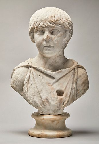 Bust of Annius Verus; Rome, 170 A.D. White marble. It presents damages caused by the passage of time. Measures: 46 x 34 x 20 cm; 55 x 34 x 20 x 20 cm 