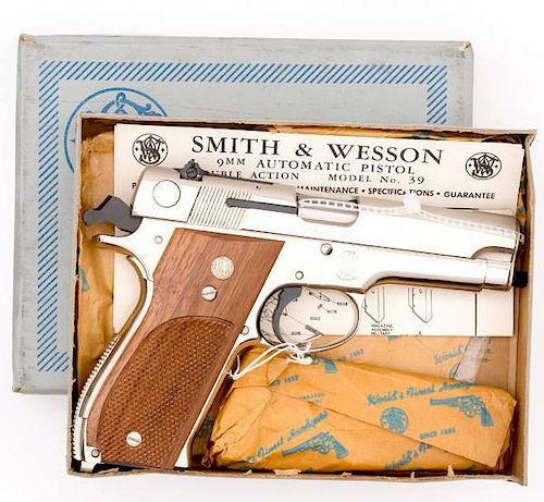 *Smith & Wesson Model 39-2 