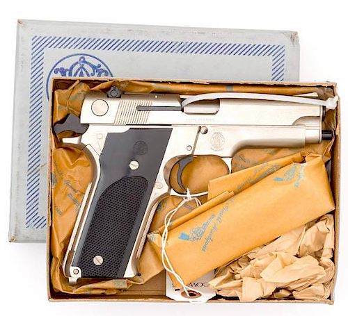 *Smith & Wesson Model 59 