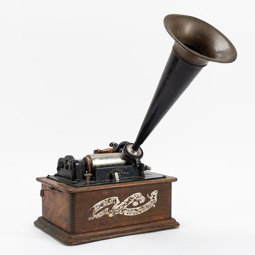 EDISON CYLINDER STANDARD PHONOGRAPH WITH HORN