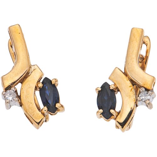 PAIR OF EARRINGS WITH SAPPHIRES AND DIAMONDS IN 14K YELLOW GOLD Marquise cut sapphires ~0.20 ct, 8x8 cut diamonds ~0.03 ct | PAR DE ARETES CON ZAFIROS
