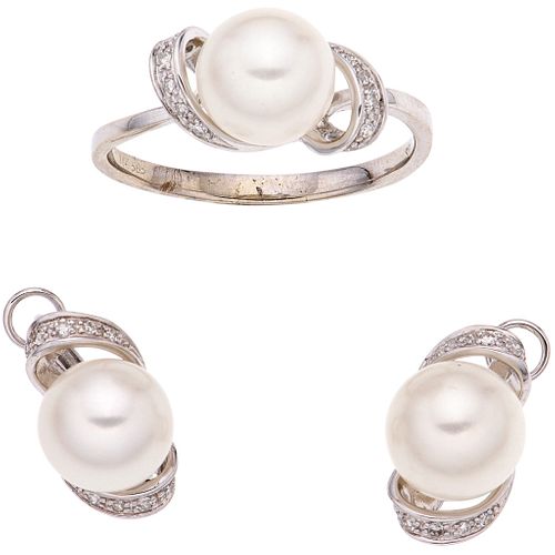 SET OF RING AND PAIR OF EARRINGS WITH CULTURED PEARLS IN DIAMONDS IN 14K WHITE GOLD White pearls, 8x8 cut diamonds ~0.15ct | JUEGO DE ANILLO Y PAR DE 