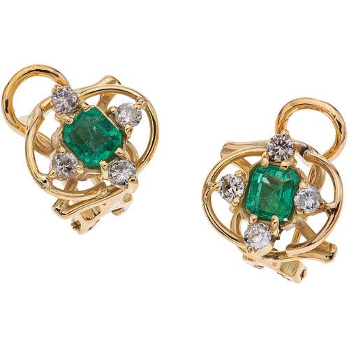 PAIR OF EARRINGS WITH EMERALDS AND DIAMONDS IN 14K YELLOW GOLD Cushion cut emeralds ~0.70 ct, Brilliant cut diamonds ~0.30ct | PAR DE ARETES CON ESMER