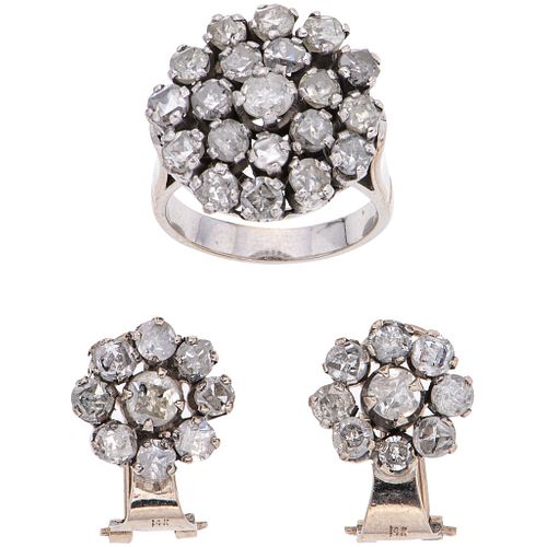 SRTOF RING AND PAIR OF EARRINGS WITH DIAMONDS IN PALLADIUM SILVER 3 Faceted diamonds ~0.80 ct Clarity: I3 Color: I-J |JUEGO DE ANILLO Y PAR DE ARETES 