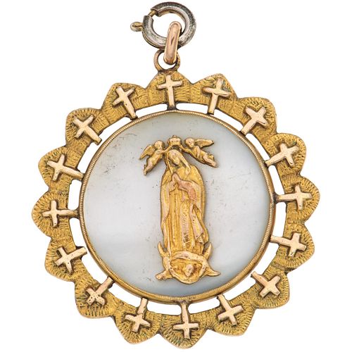 MEDAL WITH MOTHER OF PEARL IN 10K YELLOW METAL AND BASE METAL 1 Mother of pearl application Weight: 9.6 g | MEDALLA CON MADREPERLA EN ORO AMARILLO DE 