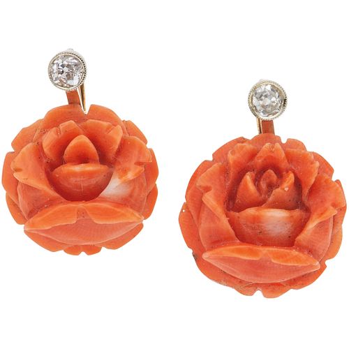 PAIR OF EARRINGS WITH CORALS AND DIAMONDS IN 14K YELLOW GOLD Carved corals, antique cut diamonds ~0.20 ct | PAR DE ARETES CON CORALES Y DIAMANTES EN O