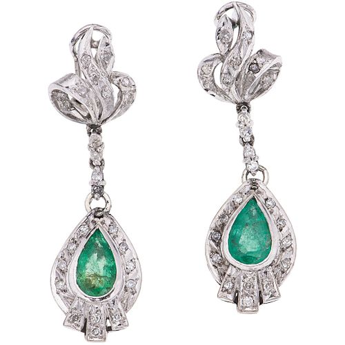 PAIR OF EARRINGS WITH EMERALDS AND DIAMONDS IN PALLADIUM SILVER Pear cut emeralds ~1.50ct, 8x8 cut diamonds ~0.48 ct. Weight: 11.2g | PAR DE ARETES CO