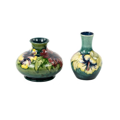 (2) Group of 2 Moorcroft England Hibiscus Pottery Vases