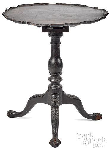 Chippendale mahogany pie crust candlestand