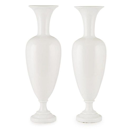 ATTRIBUTED TO BACCARAT, A PAIR OF LARGE 19TH CENTURY