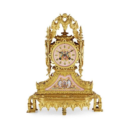 A 19TH CENTURY FRENCH GILT BRONZE MANTLE CLOCK
