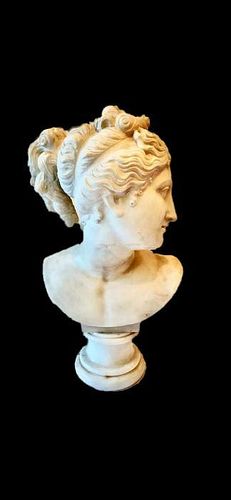 AFTER ANTONIO CANOVA A FINE MARBLE CARVED FIGURE OF