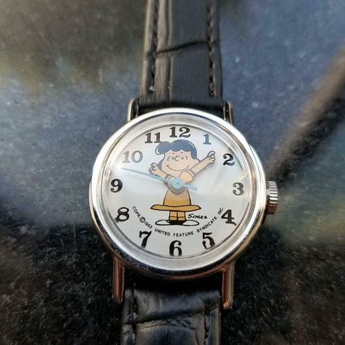 Vintage 1970's Timex Peanut Character Lucy