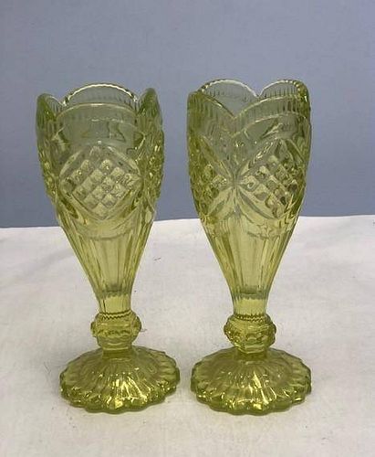 Name: Pair of bohemian uranium vases Size: 18 cm