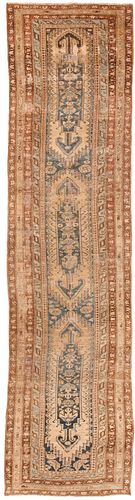 ANTIQUE PERSIAN MALAYER RUNNER RUG - No reserve. 15 ft x 3 ft 10 in (4.57 m x 1.17 m).