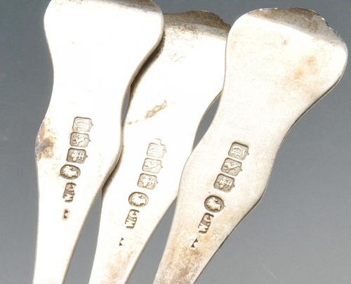 A composite set of six mid-Victorian Scottish silver teaspoons in single struck Queen's pattern with