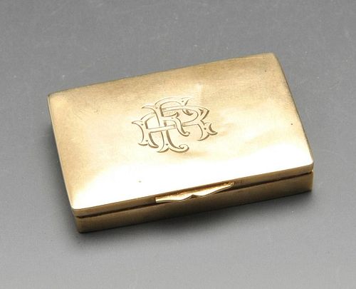 A 1960's 9ct gold small snuff or pill box, of plain rectangular form having engraved initials to the