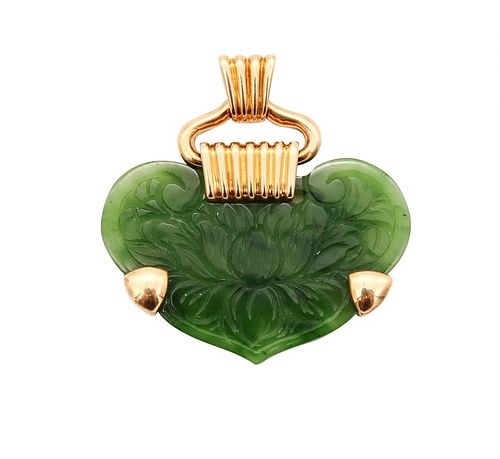Fred of Paris carved Nephrite green jade 18k Gold Pendant