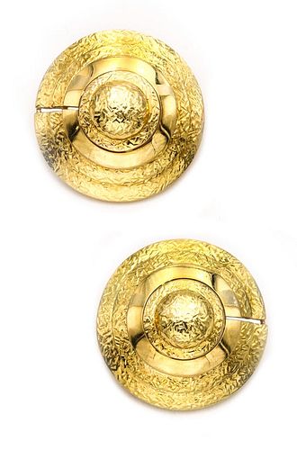 David Webb 1970 18k gold Pair of textured clips-earrings