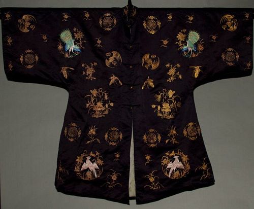 EMBROIDERED HAN ROBE, CHINA, EARLY 20TH C