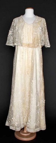 LACE TEA GOWN, EARLY 20TH C