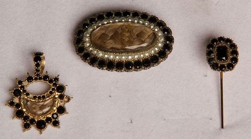 TWO PIECES HAIR MOURNING JEWELRY, c. 1830