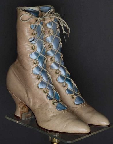 LADIES HIGH LACE GLADIATOR BOOTS, 1900
