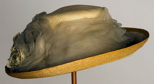 WHITE STRAW HAT, 1910-1915
