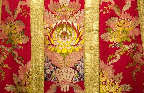 SILK BROCADE CHASUBLE, FRANCE, LATE 18TH C