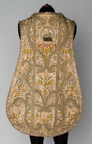EMBROIDERED GOLD & SILK CHASUBLE, SPAIN, 1750-1800