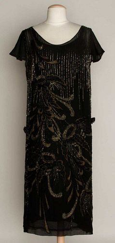BEADED BLACK EVENING DRESS, EARLY 1920s