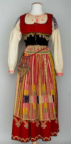 WOMAN'S FOLK COSTUME, PORTUGAL, 19TH C