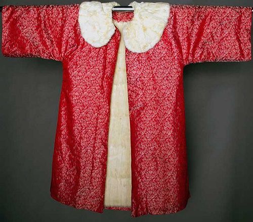 RED LAME EVENING COAT, CHINA, 1920s