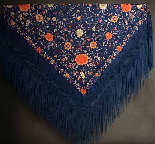 EMBROIDERED EXPORT SHAWL, CHINA, EARLY 20TH C