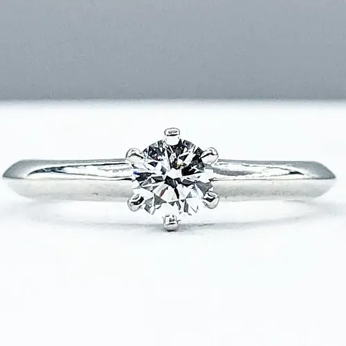 Tiffany & Co Brilliant Diamond Solitaire Engagement Ring - Platinum