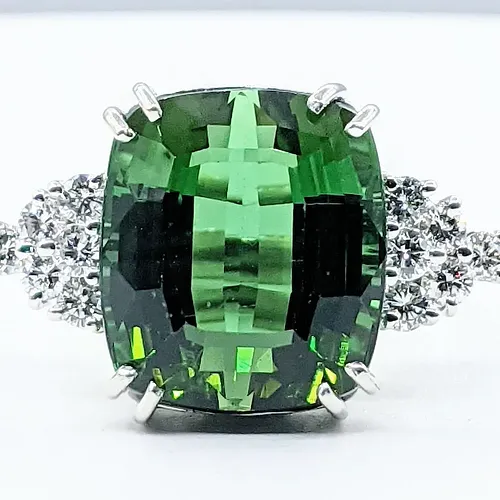 Exceptional Apple Green Tourmaline & Diamond Cocktail Ring - 18K White Gold