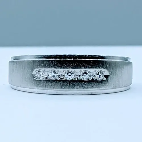 Modern .10ctw Diamond Band Ring